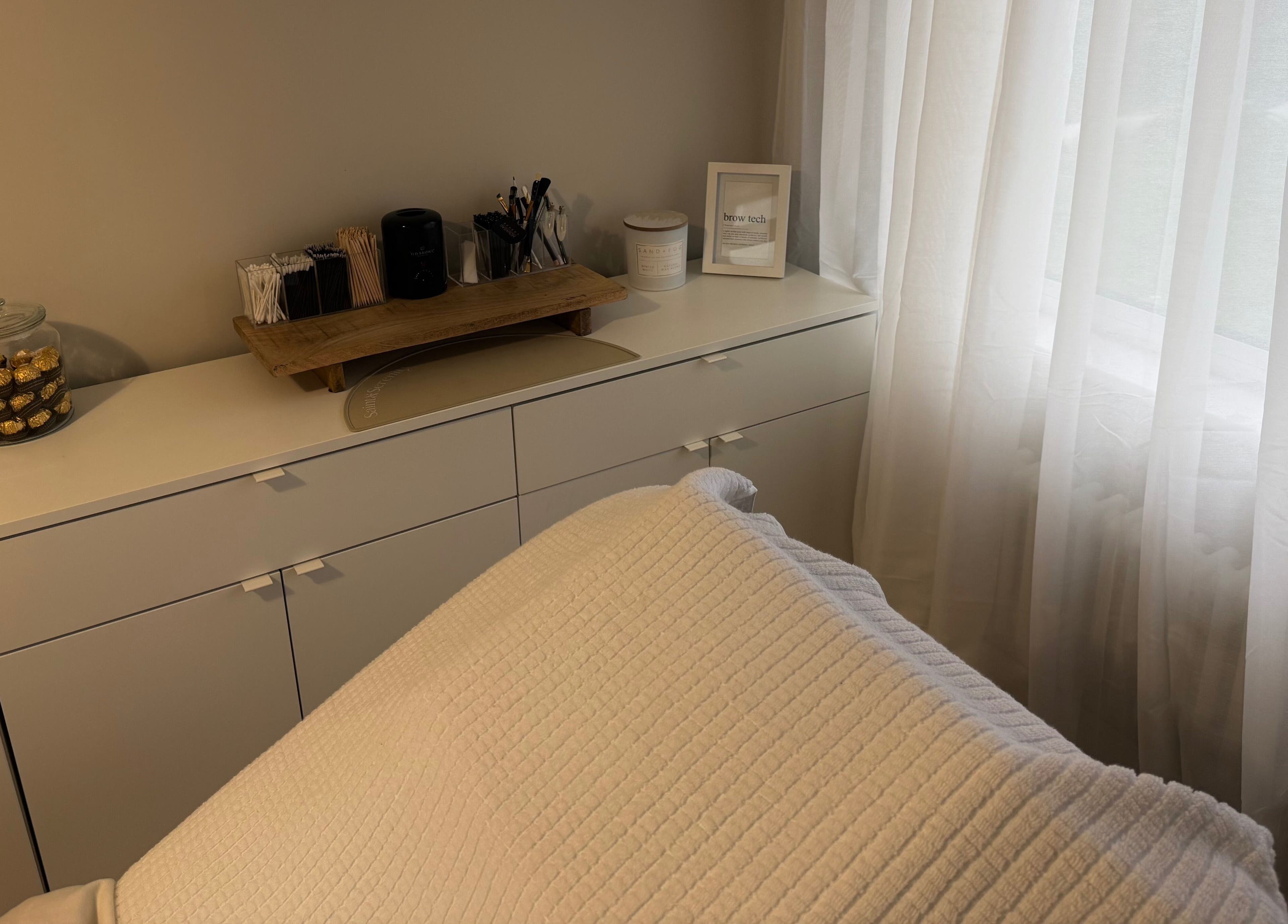 Ultra-modern, serene treatment room at Skulpted by Harriet, Bognor Regis, England, GB, showcasing tranquility.