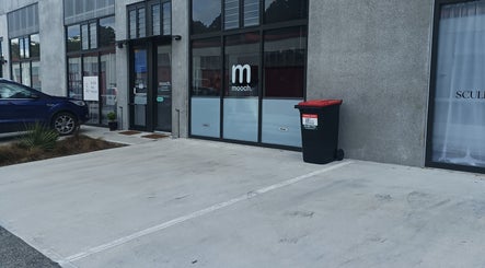 Front view of Ātahu Hair, Wellington, Wellington Region, NZ, showcasing modern exterior.