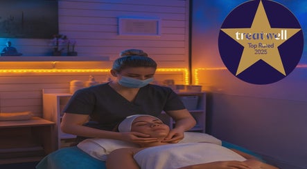 Lily Massage Therapy (women only) in Glasgow, Scotland, GB offers a serene massage experience.