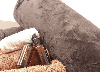 Aromatherapy oils and towels at Balancing Wellness in Melbourne, Victoria, AU offering serene relaxation.