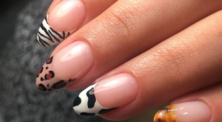 Vanails image 2