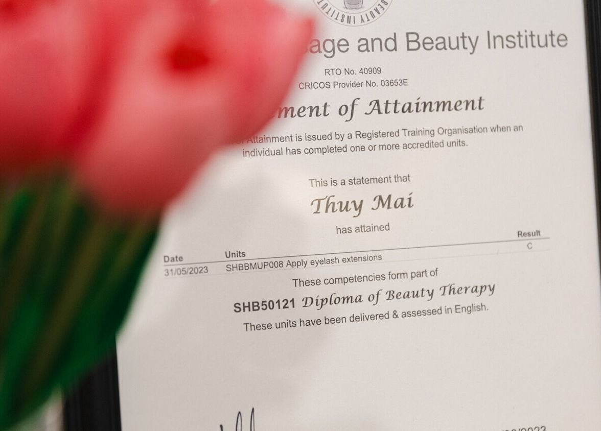 Certificate of Attainment at GORGEOUS LASHES BY THUY in West End, Queensland, AU.