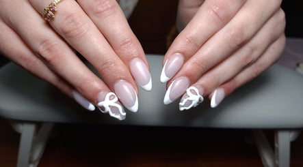 Divine Nails