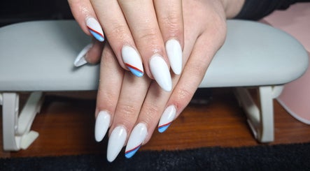 Divine Nails image 2