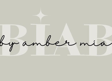 Elegant BIAB logo for Nailz by Amber Mia, located in Exeter, England, GB.