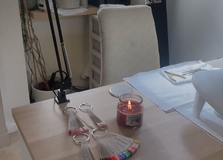 Kandyse Faye | Nail Artist studio setup with tools and color palettes in Wellingborough, England, GB.
