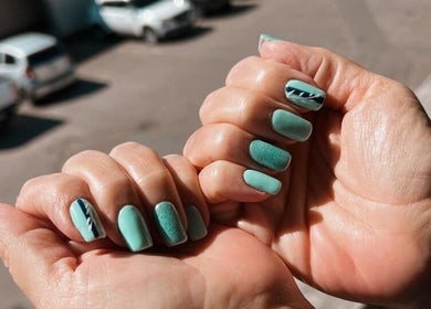 Stylish turquoise nail art at Modern Glow Mc, Gillitts, Kwazulu-natal, ZA showcases creative and modern designs.