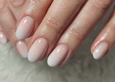 Stylish ombré nails at BTS Beauty, Centurion, Gauteng, ZA, showcasing elegant nail art design.