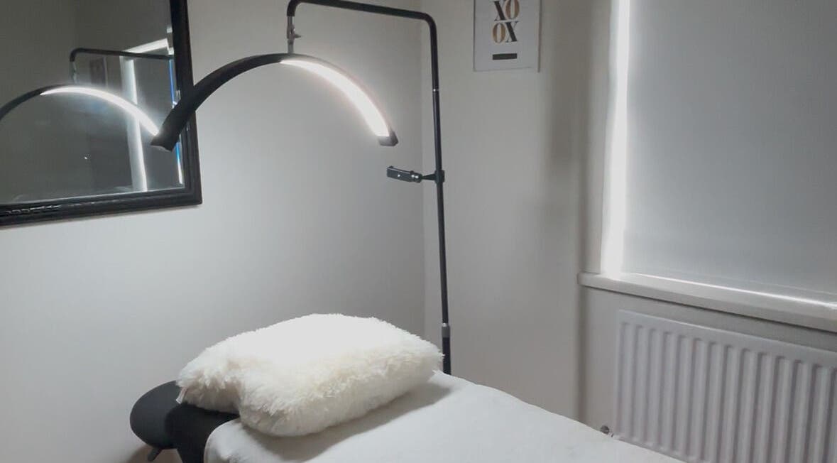 Relaxing lash treatment room at Luxury Lashes, Ballinasloe, County Galway, IE with plush bed and modern lighting.