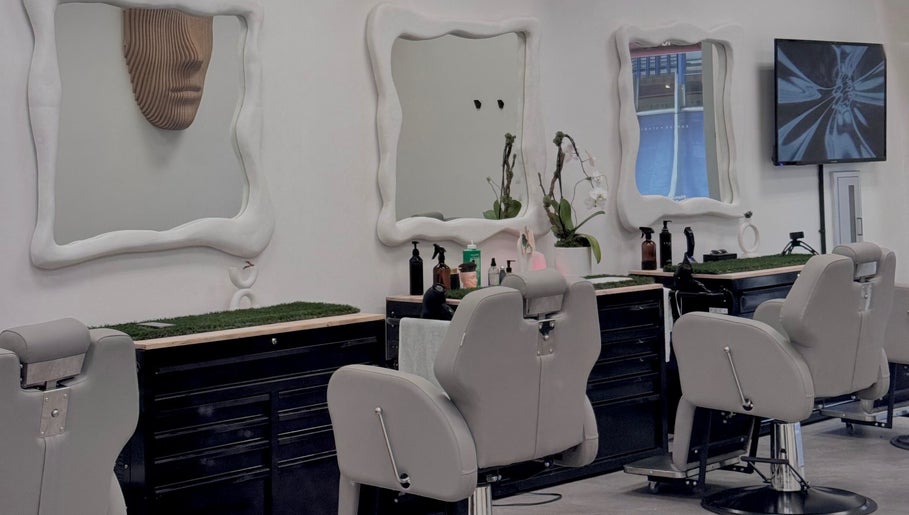Hình ảnh 1 của ALMAAN barber studio
