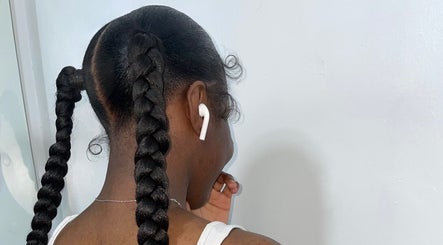 Hair by Kia Spence afbeelding 3