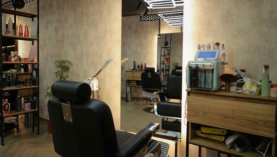 صالون قصّة للرجال   QASSAH.BARBERS imej 1
