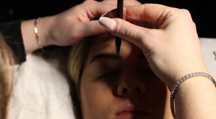 Immagine 2, The Lash & Brow Bar Huntington, WV