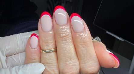 Elegant nail art with pink tips at Gel Ave., Highett, Victoria, AU enhances beauty and style.
