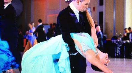 Ballroom Luxe Dance Lessons изображение 2