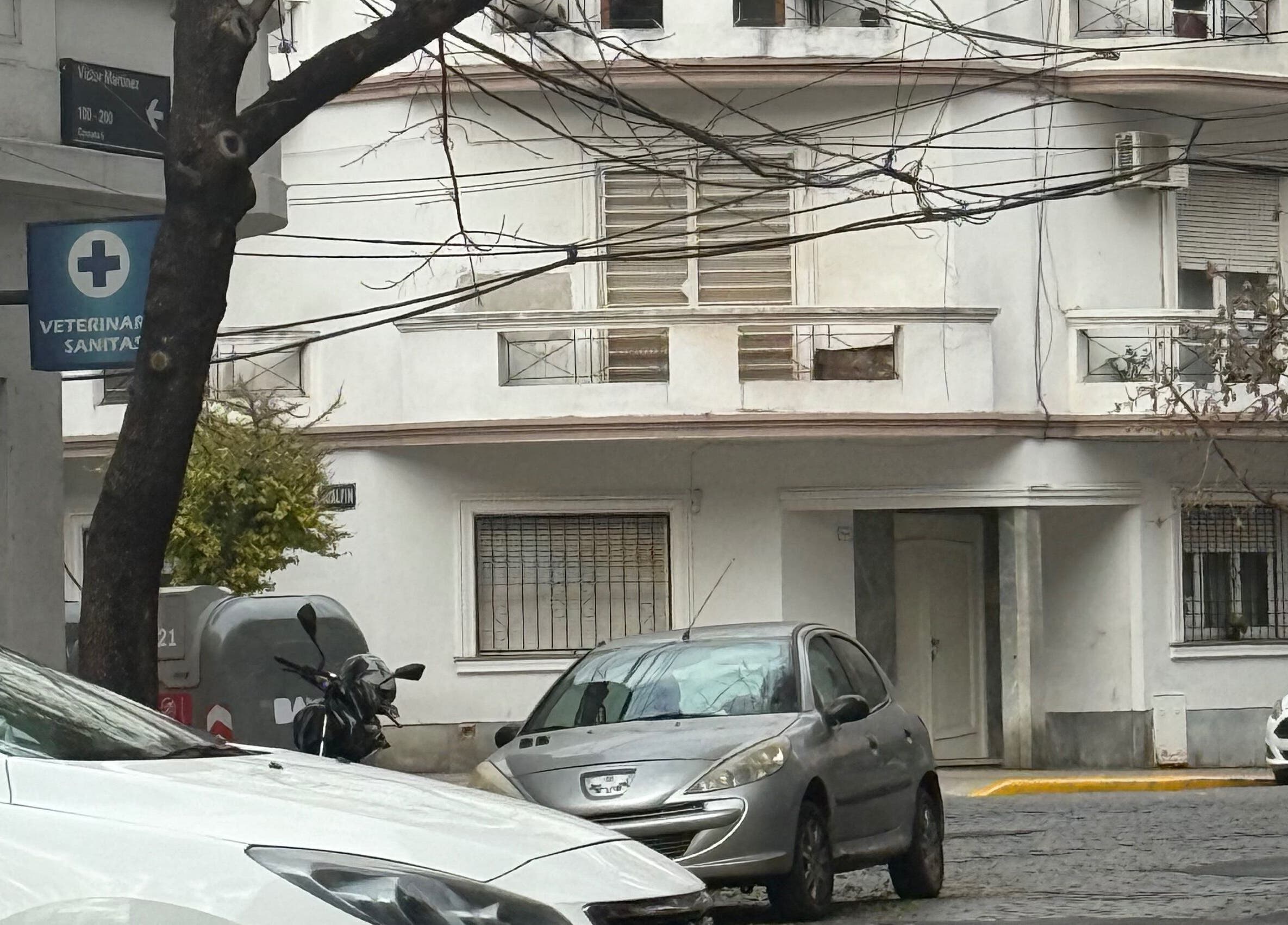Vista exterior de la calle cerca de Beanailsstudio, Buenos Aires, Ciudad Autónoma De Buenos Aires, AR.