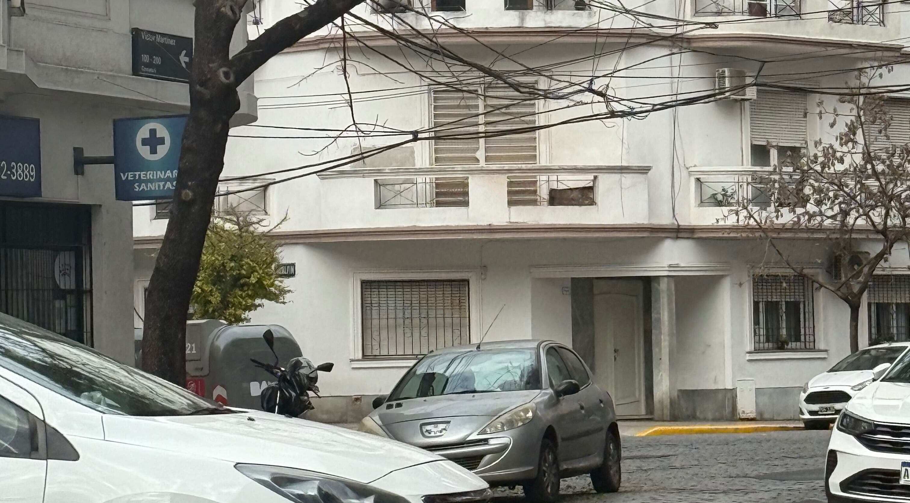 Vista exterior de la calle cerca de Beanailsstudio, Buenos Aires, Ciudad Autónoma De Buenos Aires, AR.