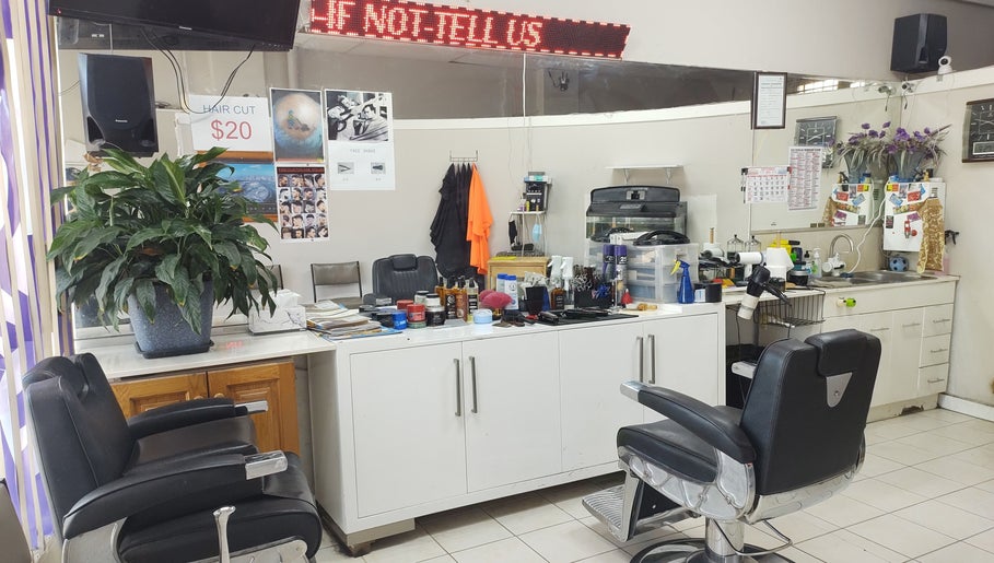 DOAN BARBER $20 salon in Heidelberg West, Victoria, AU with barber chairs and grooming products.