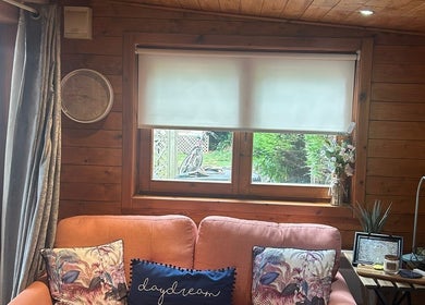 Cozy interior at A Gentle Pace Hypnotherapy in Newcastle upon Tyne, England, showcasing a serene therapy space.