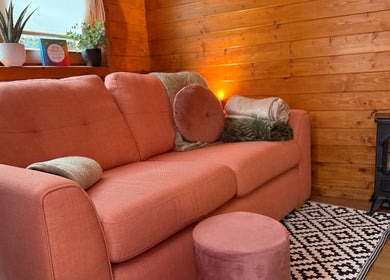 Warm seating area at A Gentle Pace Hypnotherapy, Newcastle upon Tyne, England, GB.
