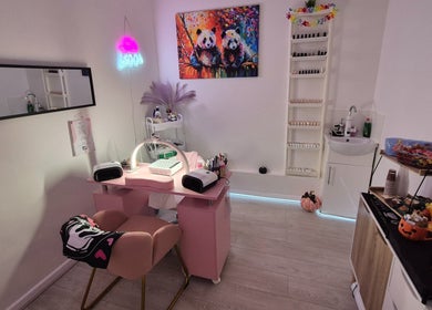 Cozy nail station at Roxystudio Nails, London, England, GB with pastel decor and panda artwork.