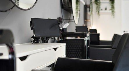 Perfected Hair and Beauty Studio, bilde 3