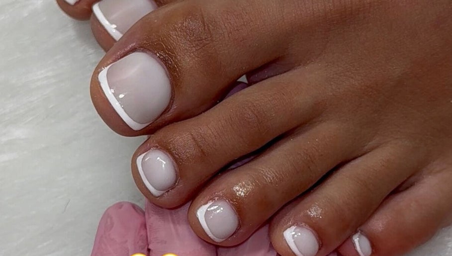 elaa nails image 1