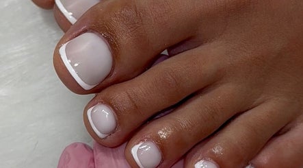 elaa nails
