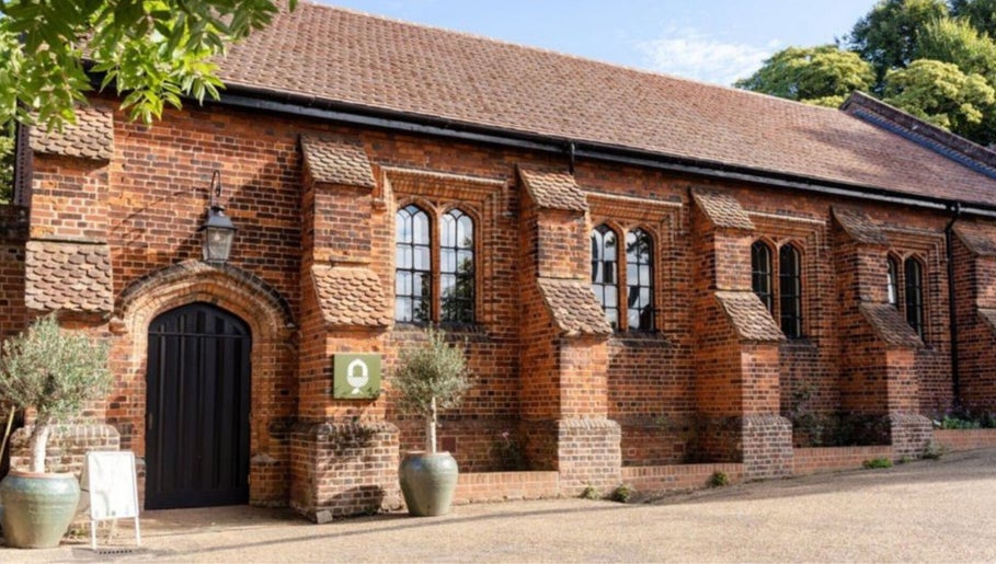 Charming brick venue of Molten&Muse with lush surroundings in Hatfield, England, GB.
