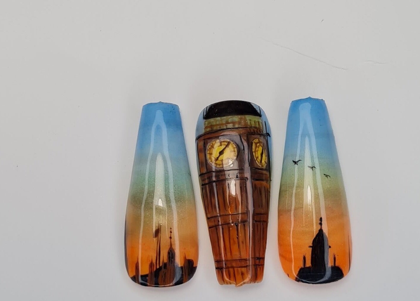 Design unghie con tramonto artistico da Solo Semipermanente, Chiaravalle, IT.