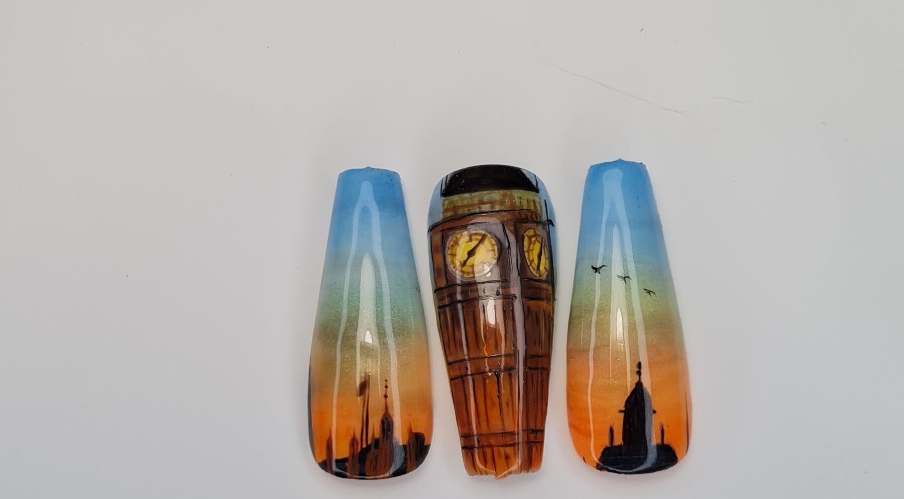 Design unghie con tramonto artistico da Solo Semipermanente, Chiaravalle, IT.