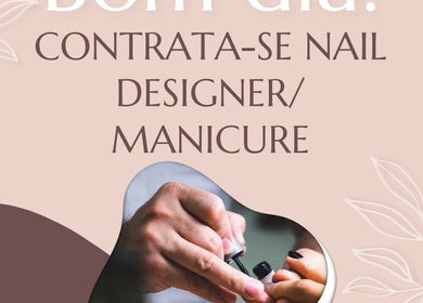 Detalhe de mãos cuidando de unhas no Império delas, Minas Gerais, BR.