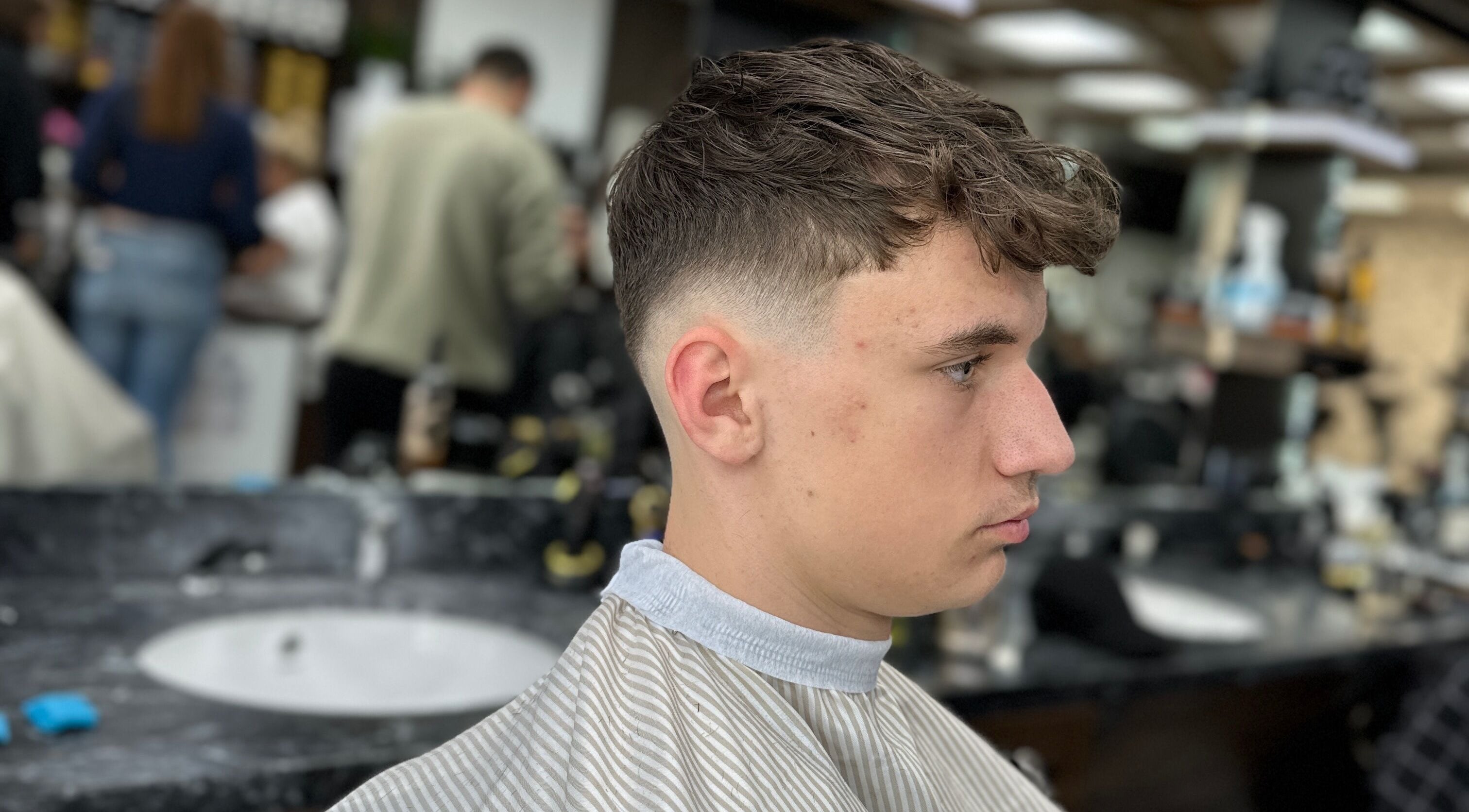 Moderner Herrenhaarschnitt bei Alanya by Aygül, Bottrop, Nordrhein-Westfalen, DE.