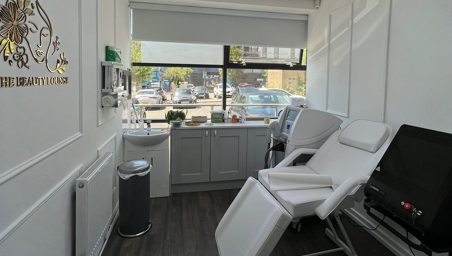 The Beauty Lounge in Milton Keynes, England, GB. A modern treatment room with advanced spa equipment and reclining chair.
