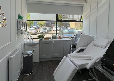 The Beauty Lounge in Milton Keynes, England, GB. A modern treatment room with advanced spa equipment and reclining chair.