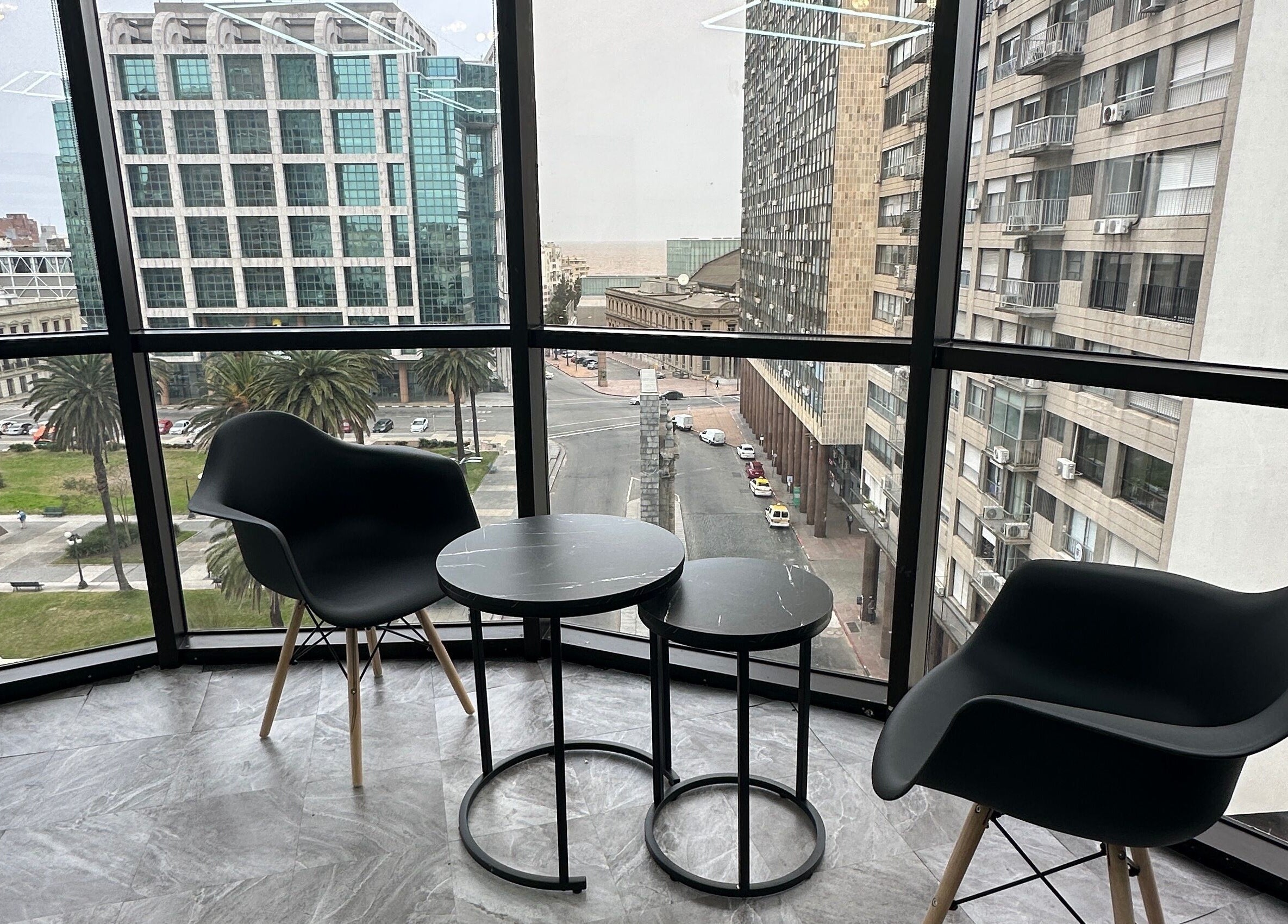 Espacio moderno en BLK-21 Studio con vista urbana, Montevideo, Departamento De Montevideo, UY.