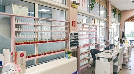 Lina Nails & Beauty image 2