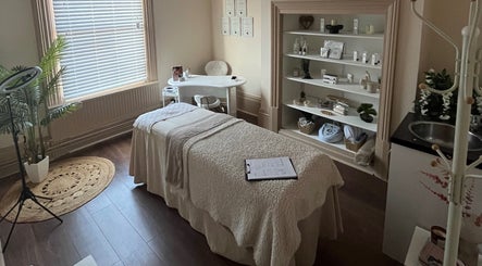 Relaxing therapy room at Xela Massage and Recovery, Cottingham, England, GB, featuring a comfy massage table.