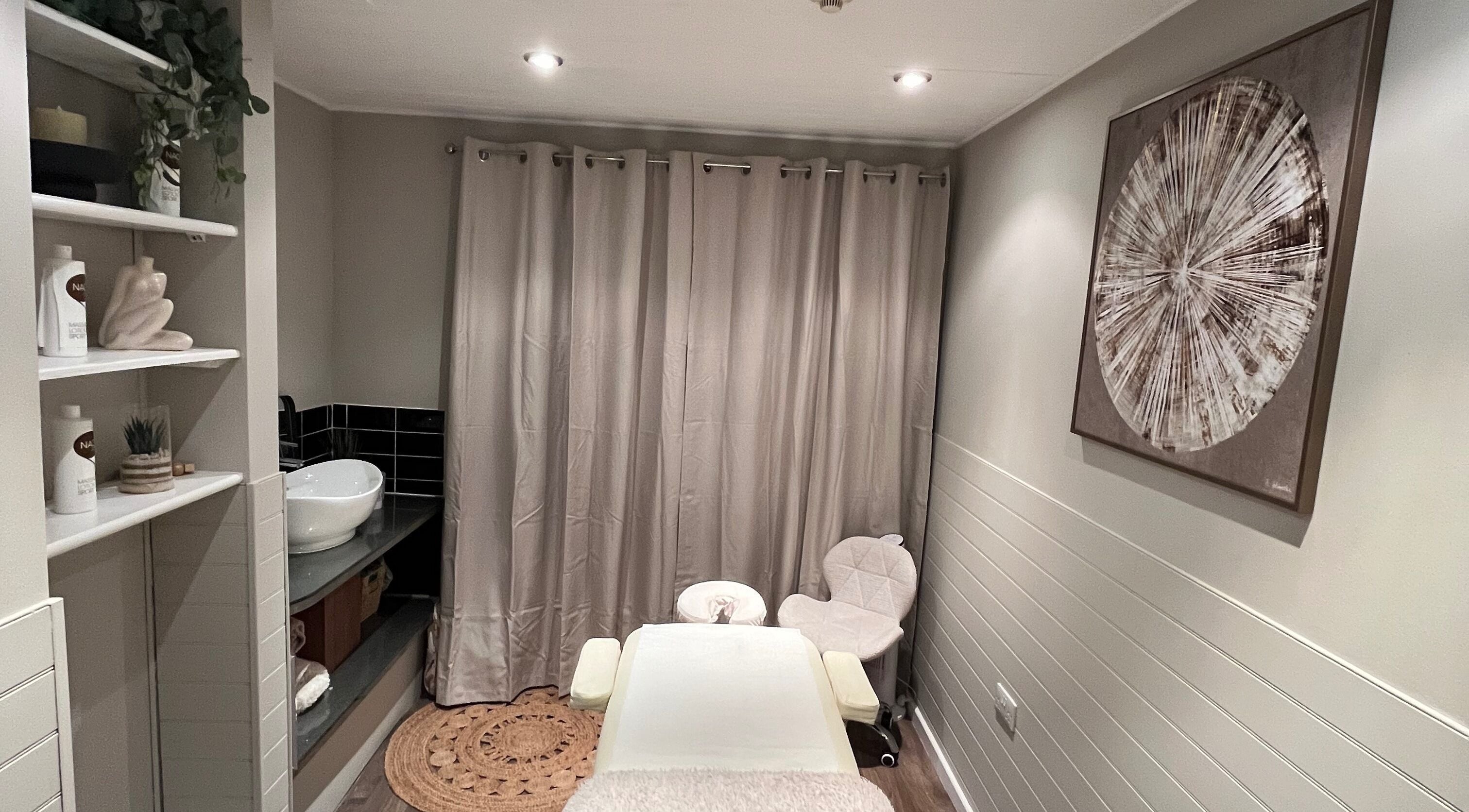Relaxing massage room at Xela Massage and Recovery, Willerby, England, GB with calm decor and soothing ambiance.