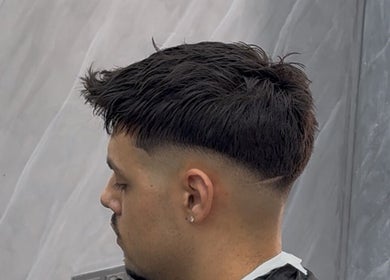 Corte de cabello moderno en THE LAB by Jaime Pirez, San Vicente De Alcántara, Extremadura, ES.