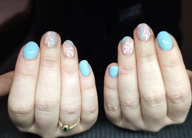 Beautiful blue and pink nail art at Elysian Beauty, Winton, Southland Region, NZ.