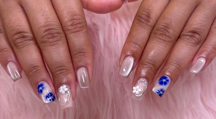Stylish nail art with floral design at Nailsnara, Cork, County Cork, IE.