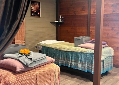 Relaxing massage room at Peel Thai and Remedial Massage, Tamworth, New South Wales, AU with cozy decor.