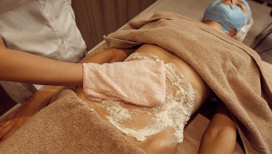 Revitalizing body treatment at Cayman Sparadise, East End, East End, KY. Experience luxury wellness care.