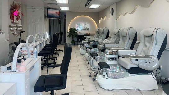 Bloomie Nails and Spa