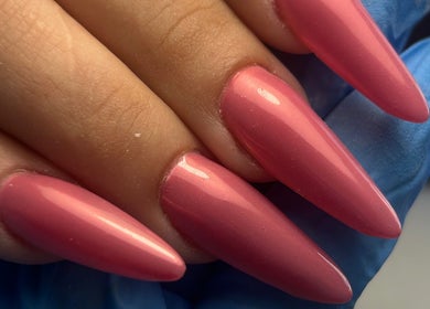 Unhas rosa impecáveis no DS - Dayane Silva Studio em Vila Nova De Gaia, Porto, PT.