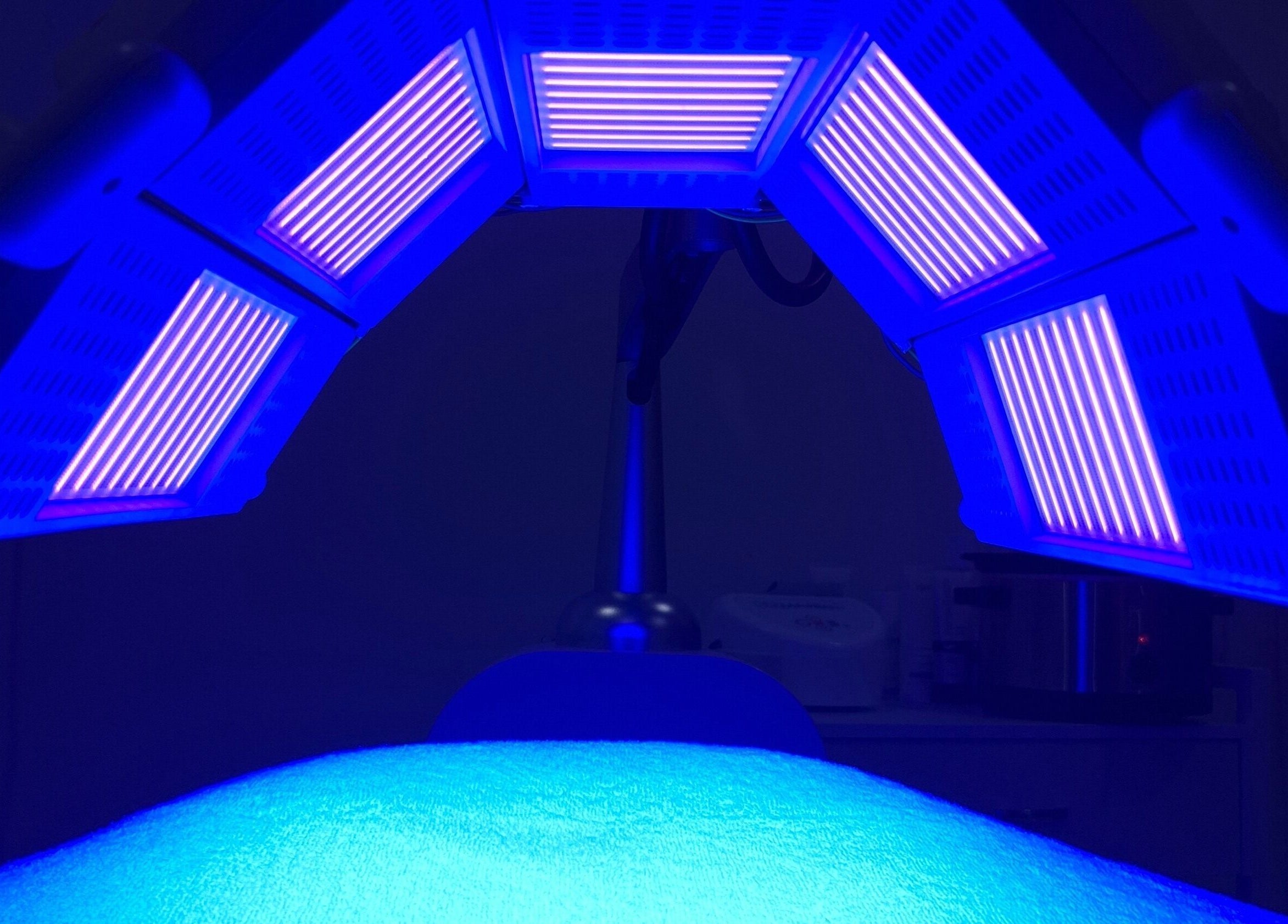 Blue light therapy equipment at Bare Bronze Skin Clinic, Strathdale, Victoria, AU.