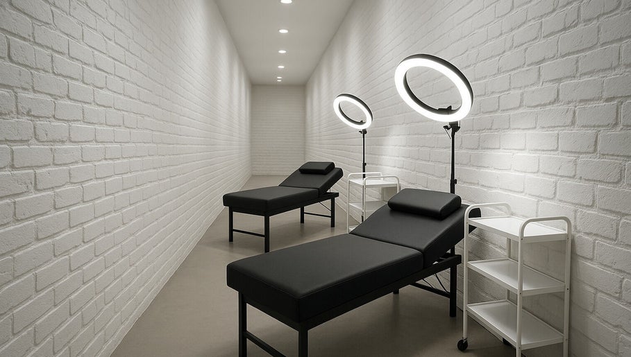 Modern treatment room at bioskinconcept, Toronto, Ontario, CA, with sleek decor and ambient lighting.