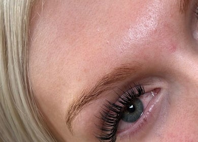 Lush eyelashes on a client at Beautbynatz, Bathgate, Scotland, GB showcasing professional beauty treatments.