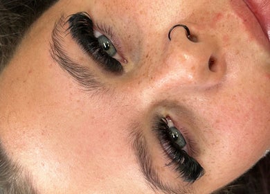 Close-up of lash extensions at Beautbynatz in Bathgate, Scotland, GB showcasing elegant beauty services.